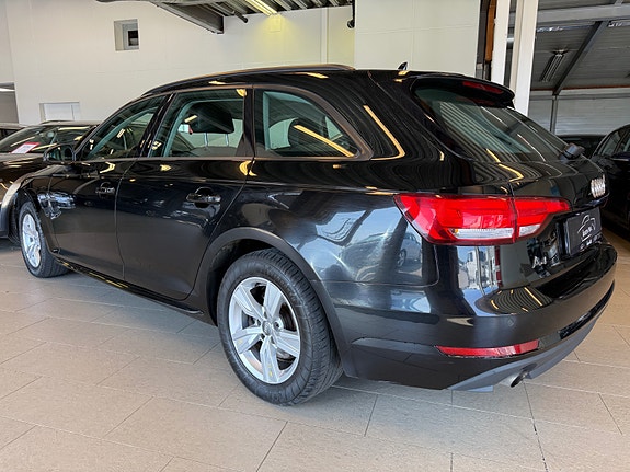 Audi A4 5 of 27