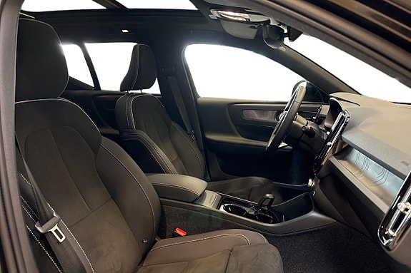 Volvo XC40 23 of 25