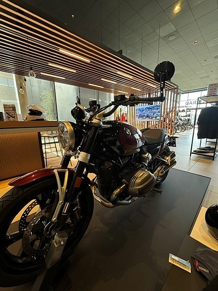 BMW R 12 4 of 8