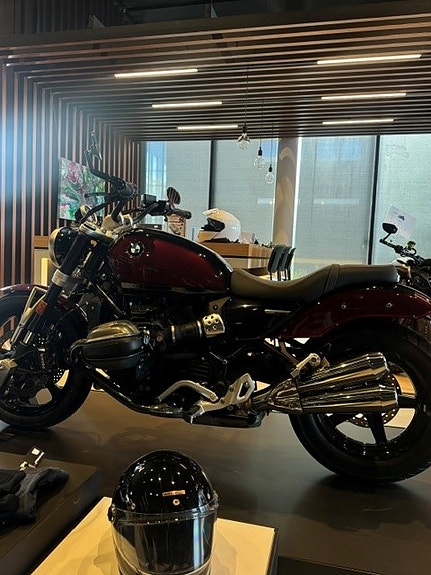 BMW R 12 5 of 8