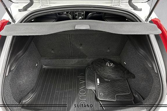 Volvo V40 18 of 19