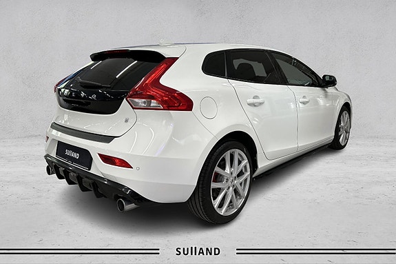 Volvo V40 5 of 19