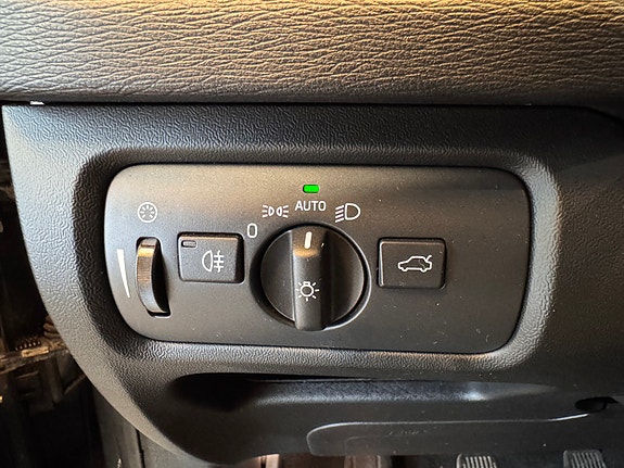 Volvo V40 15 of 30