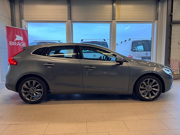 Volvo V40 9 of 30