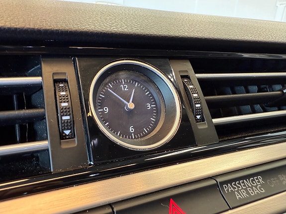 Volkswagen Passat 23 of 30