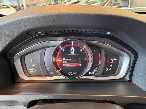 Volvo V60 19 of 28