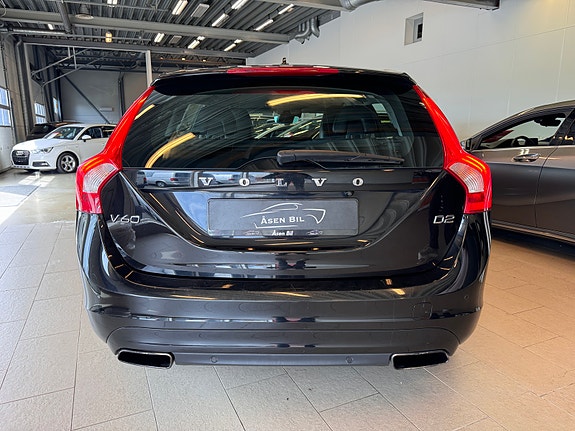 Volvo V60 6 of 28