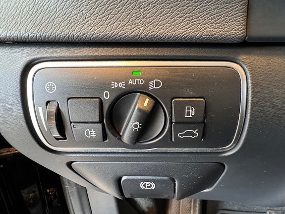 Volvo V60 14 of 28