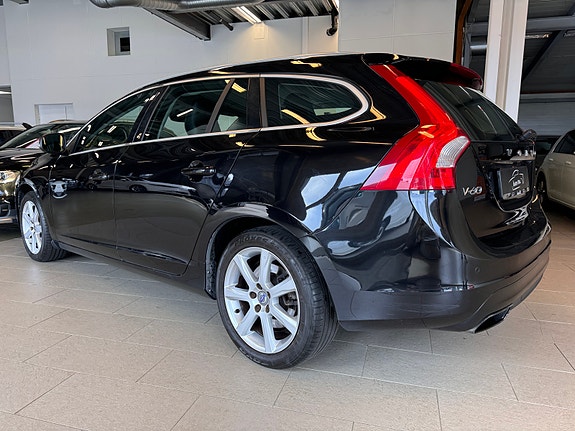 Volvo V60 5 of 28