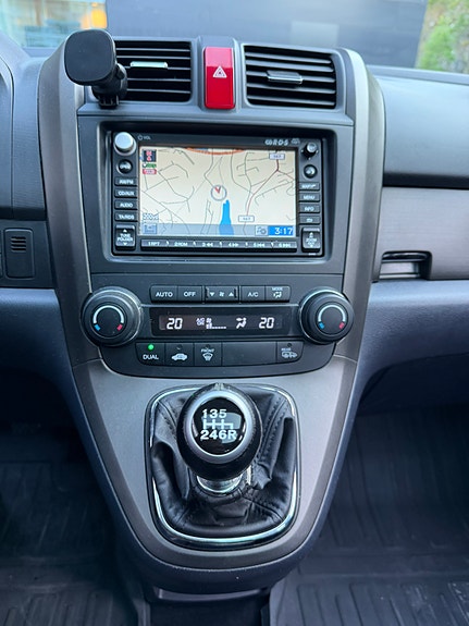 Honda CR-V 12 of 26