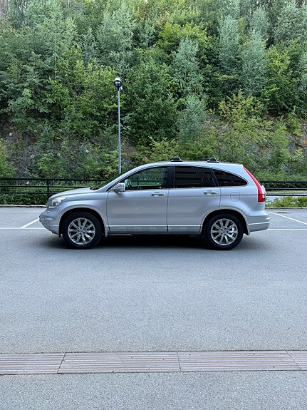 Honda CR-V 3 of 26