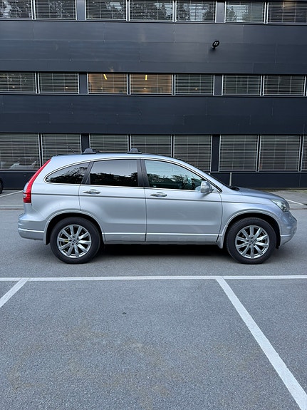 Honda CR-V 4 of 26