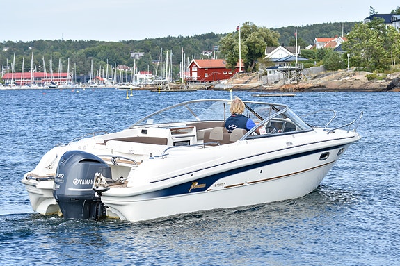 Yamarin 79 DC m/ Yamaha F300. Ankervinsj. Baugpropell. Landstrøm. Kun 356 timer! 4 of 30