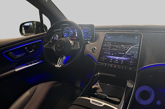 Mercedes-Benz EQE SUV 7 of 16