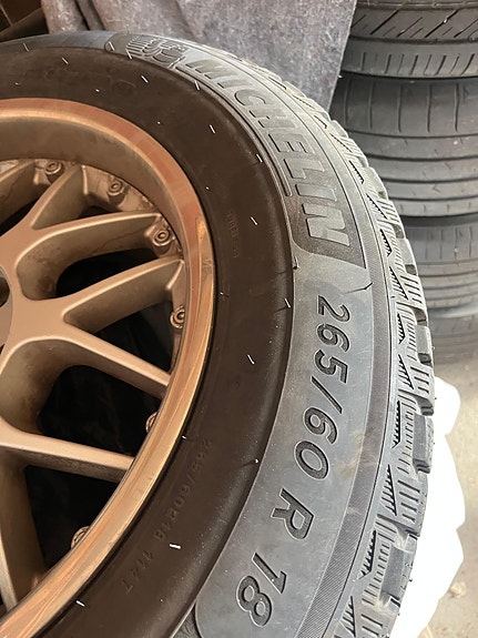 Mitsubishi Pajero 10 of 10