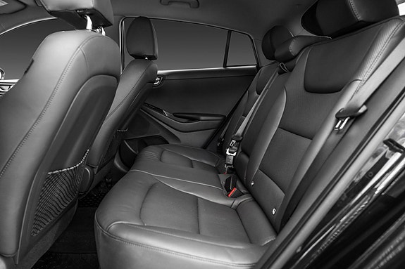 Hyundai IONIQ 14 of 28