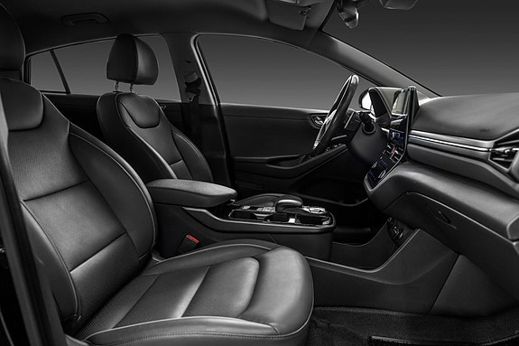 Hyundai IONIQ 15 of 28