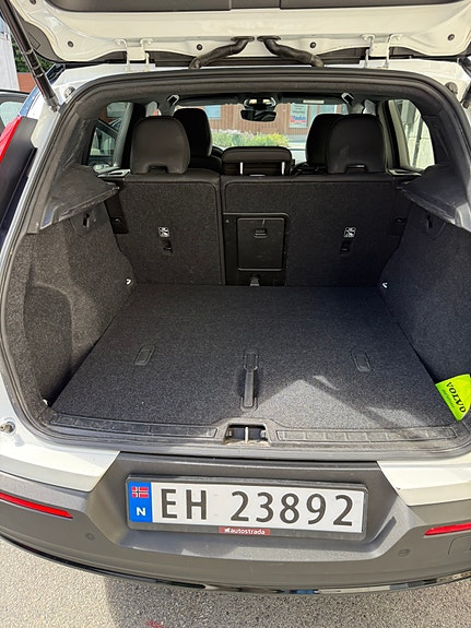 Volvo XC40 25 of 30
