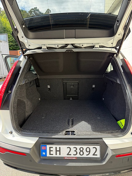 Volvo XC40 26 of 30