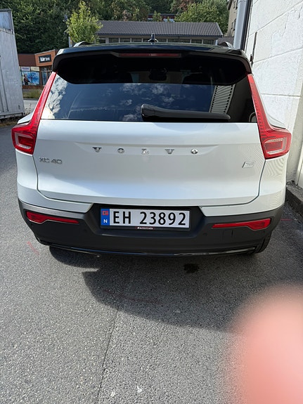 Volvo XC40 4 of 30