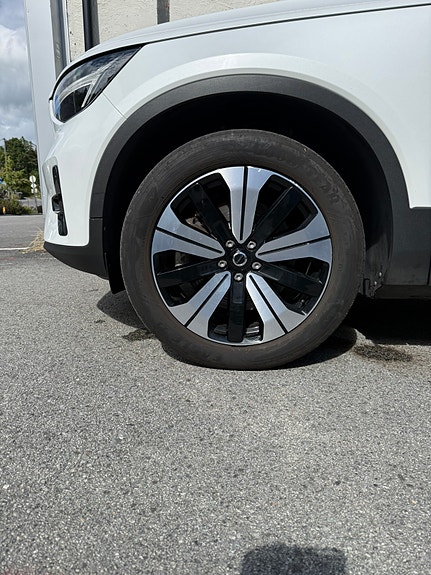 Volvo XC40 6 of 30
