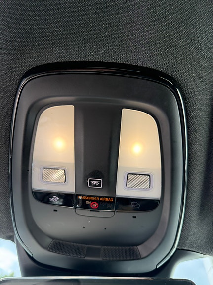Volvo XC40 16 of 30
