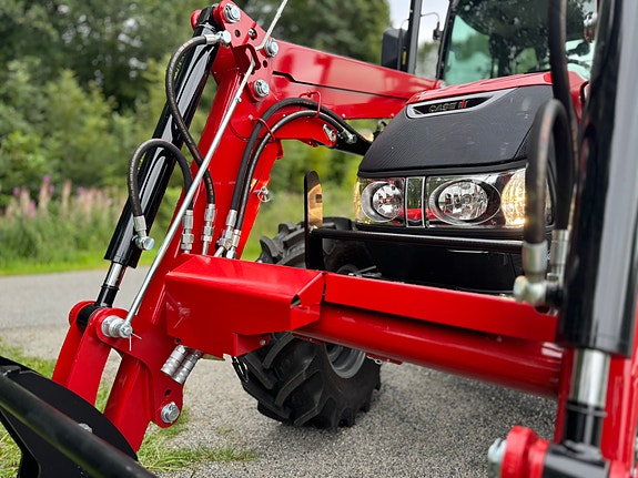 CASE IH Farmall 75 A 16 of 23