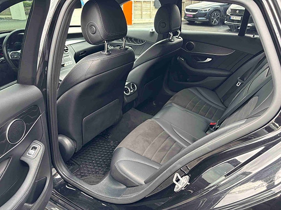 Mercedes-Benz C300 d 11 of 21