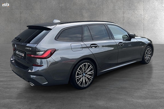 BMW 330e 3 of 30