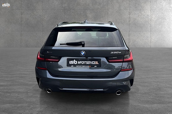 BMW 330e 4 of 30
