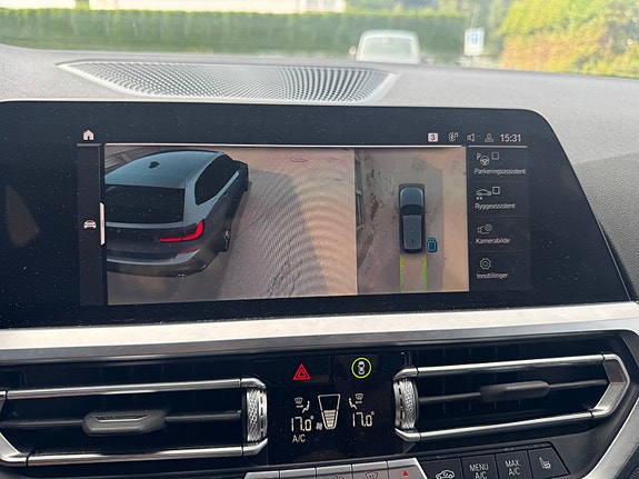 BMW 330e 25 of 30