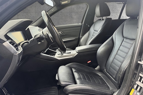 BMW 330e 12 of 30