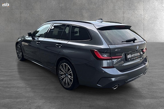 BMW 330e 8 of 30