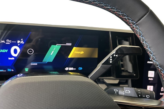 Renault Scenic E-Tech 14 of 29