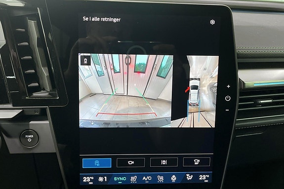 Renault Scenic E-Tech 12 of 29