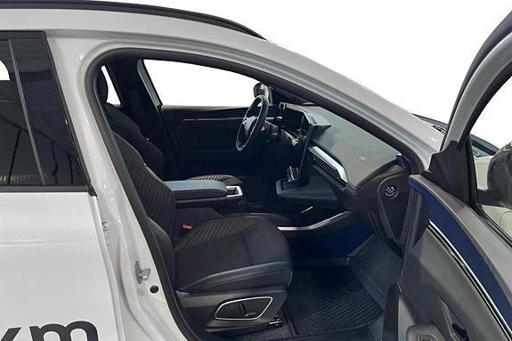 Renault Scenic E-Tech 23 of 29