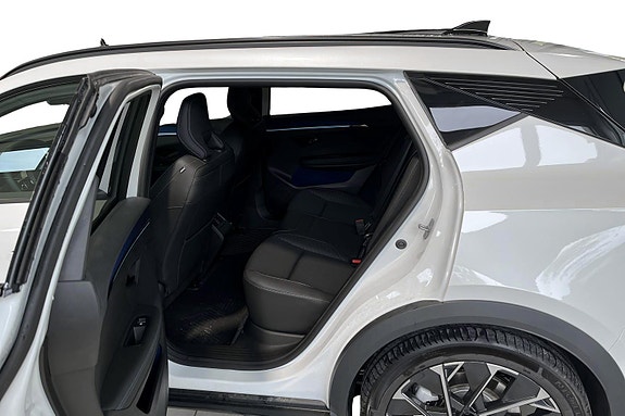Renault Scenic E-Tech 7 of 29