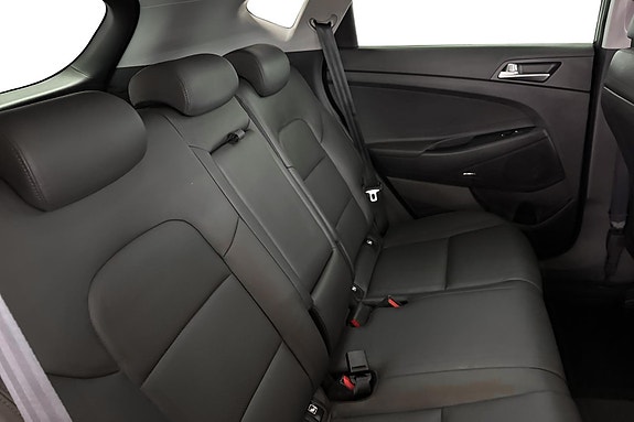 Hyundai Tucson 17 of 30