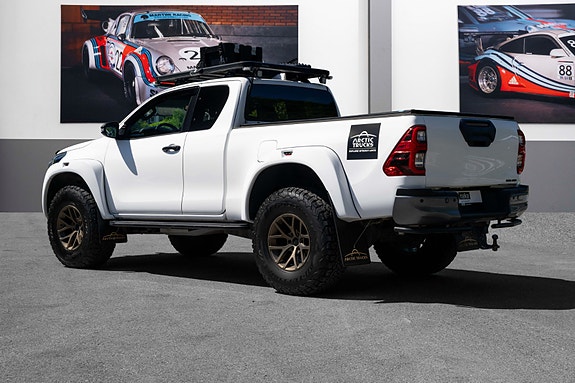 Toyota HiLux 6 of 30