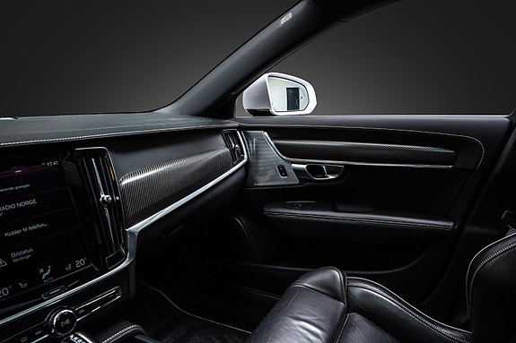Volvo S90 16 of 26