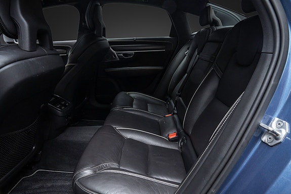 Volvo S90 23 of 26
