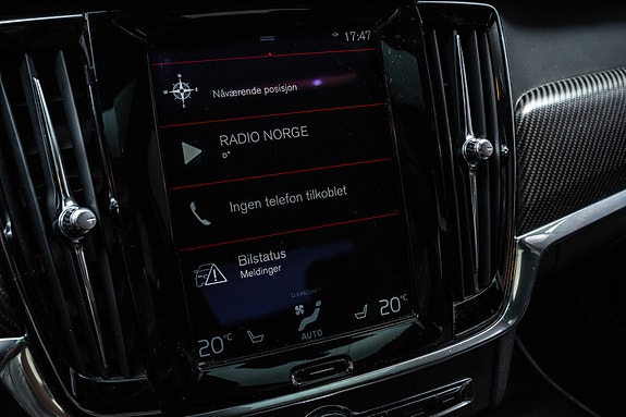 Volvo S90 19 of 26