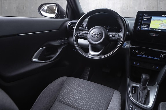 Toyota Yaris Cross 16 of 19