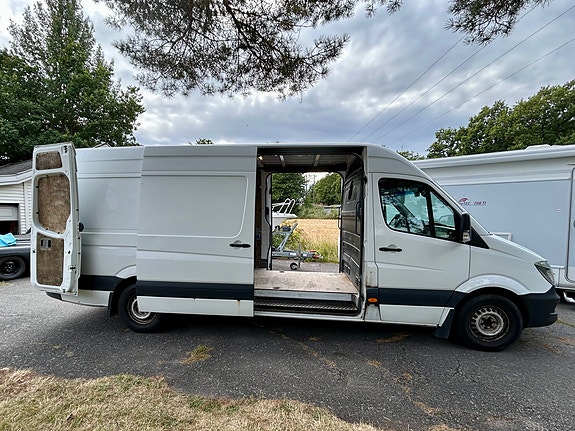 Mercedes-Benz Sprinter 316 2 of 8