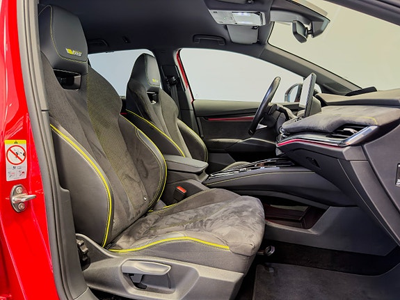 Skoda Enyaq RS 10 of 30