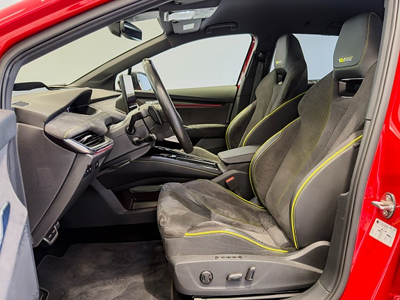 Skoda Enyaq RS 8 of 30