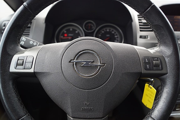 Opel Zafira 18 of 28