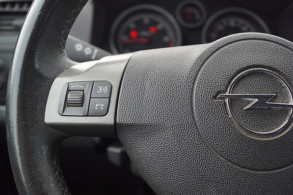 Opel Zafira 19 of 28