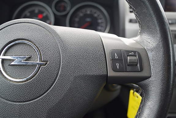 Opel Zafira 20 of 28