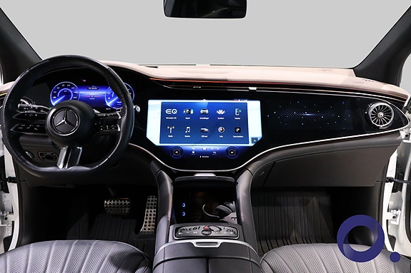 Mercedes-Benz EQE SUV 15 of 30